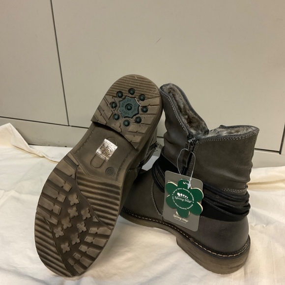 Spring Step Gray Booties Size 9 - Picture 2 of 5